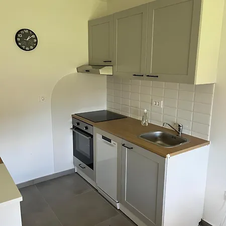 Apartma Grahor