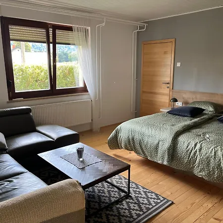 Apartma Grahor דירה *